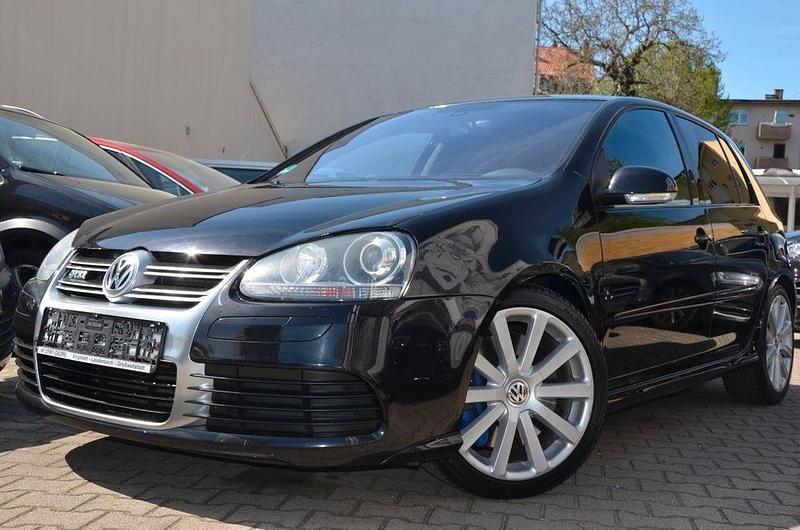 Blackmagic Gebraucht 2007 VW Golf V R Limousine | 17.790 € - Bild 1/4