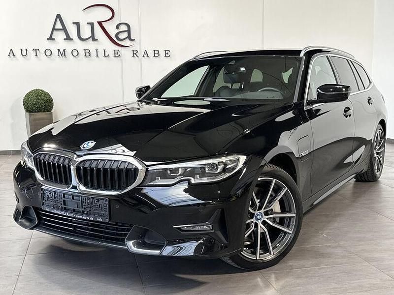 Gebraucht BMW 330e Sport Line 252 PS (185 kW) 2021 Schwarz ii Kombi