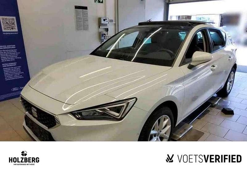 "nevada" weiss Gebraucht 2021 Seat Leon Beats Limousine | 25.990 € (Etwas zu teuer) - Bild 1/4