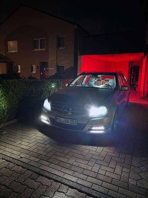 Gebraucht Mercedes C220 Edition 170 PS (125 kW) 2013 Kombi