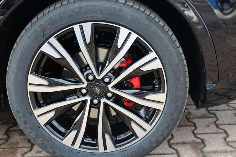 Neu Ford Kuga ST-Line X 182 PS (133 kW) 2026 Agate schwarz metallic SUV