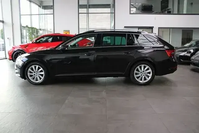 Gebraucht Skoda Superb Premium Edition 200 PS (147 kW) 2022 Schwarz Kombi