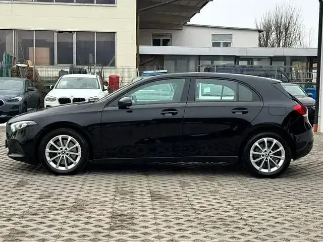 Gebraucht Mercedes A250 218 PS (160 kW) 2021 Schwarz Limousine