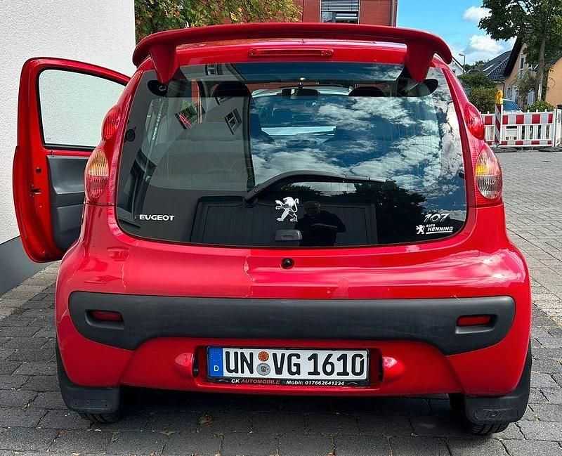 Rot Gebraucht 2005 Peugeot 107 Filou Kleinwagen | 1.599 € (Guter Preis) - Bild 1/4