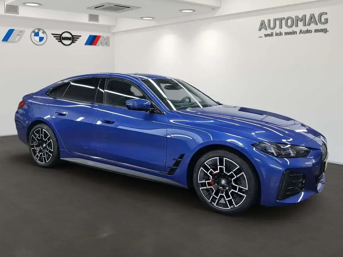 Gebraucht BMW i4 Performance 294 kW (401 PS) 2025 Portimao blau Limousine