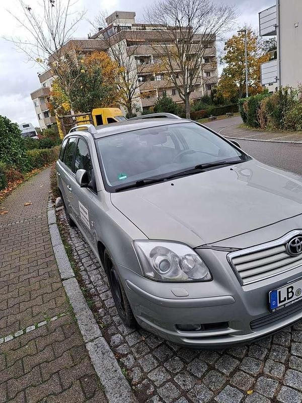 Gebraucht 2006 Toyota Avensis Executive Kombi | 2.100 € (Superpreis) - Bild 1/3