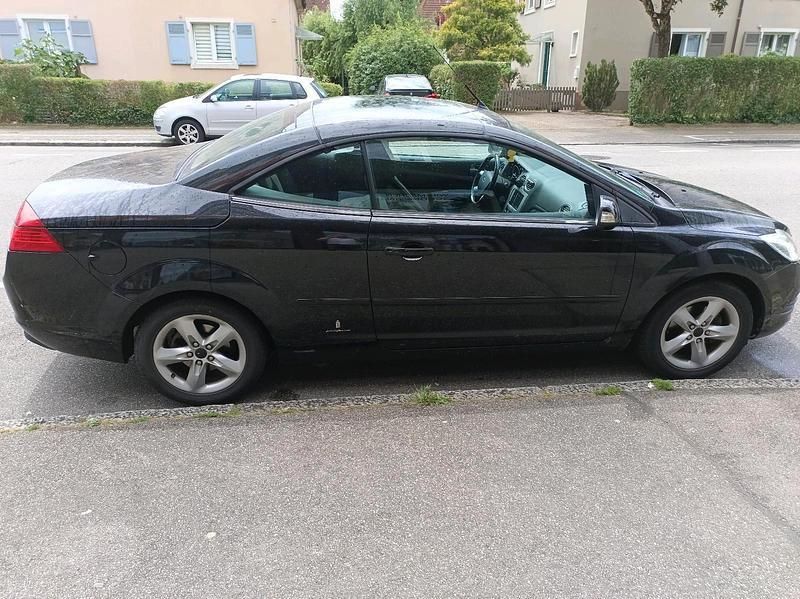 Schwarz Gebraucht 2008 Ford Focus Cabriolet Cabrio | 6.300 € - Bild 1/4
