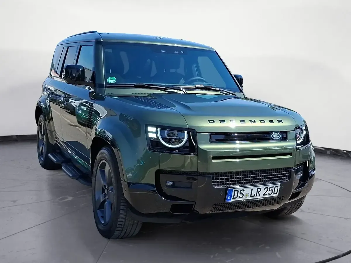 Gebraucht Land Rover Defender SE Dynamic 300 PS (220 kW) 2026 Grün SUV