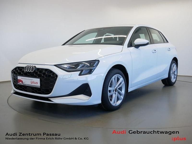 Gebraucht Audi A3 Advanced 116 PS (85 kW) 2025 Gletscherweiss metallic Limousine