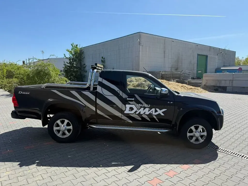 Gebraucht Isuzu D-Max 136 PS (100 kW) 2010 Schwarz Pickup