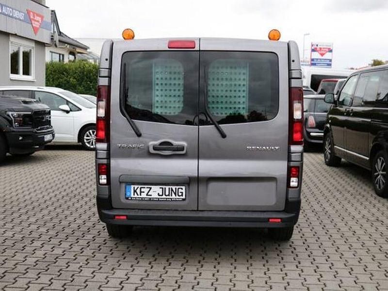 Gebraucht Renault Trafic 121 PS (88 kW) 2019 Grau Van / Kleinbus