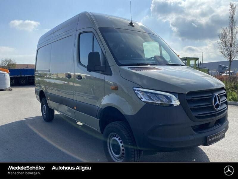 Second-hand Mercedes Sprinter 190 CP (139 kW) 2025 Gri Van