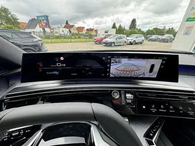 Gebraucht Peugeot e-3008 GT 156 kW (213 PS) 2024 Okenit weiss metallic SUV