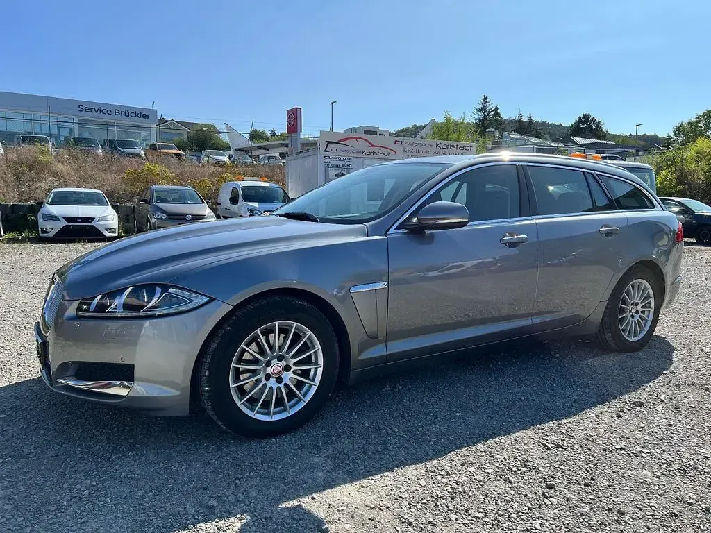 Gebraucht Jaguar XF Sportbrake 241 PS (177 kW) 2014 Lunar grey . Kombi