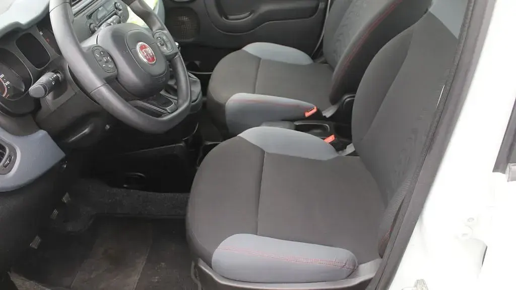 Gebraucht Fiat Panda Easy 69 PS (50 kW) 2018 Weiß Kleinwagen