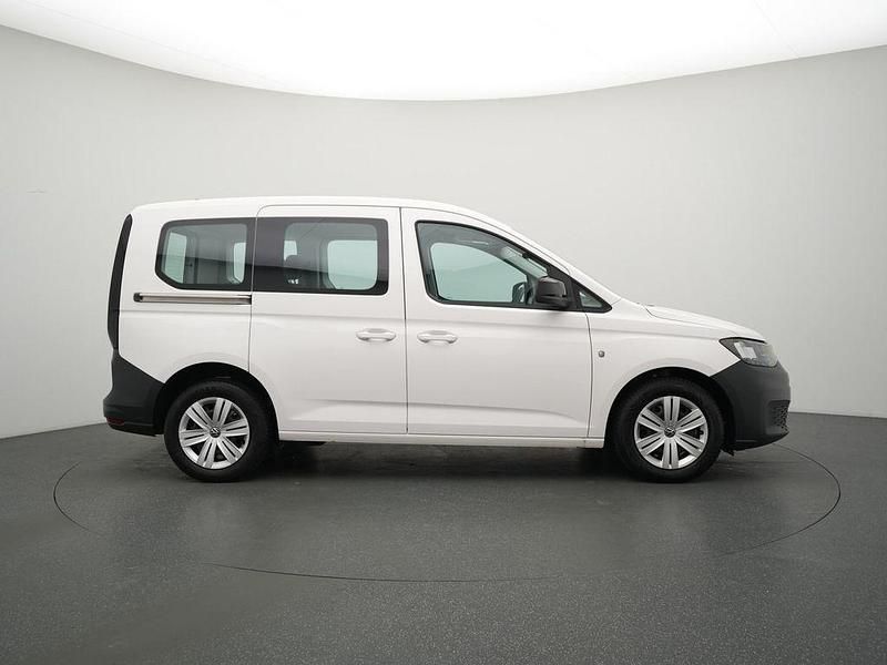 Gebraucht VW Caddy Basis 114 PS (83 kW) 2022 Schwarz Van / Kleinbus