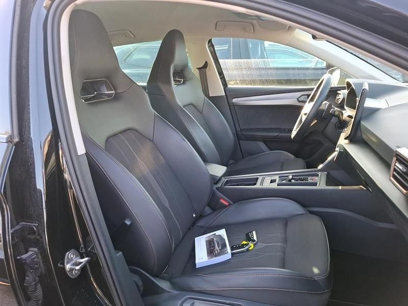 Second-hand Cupra Leon 150 CP (110 kW) 2024 Negru Berlinǎ