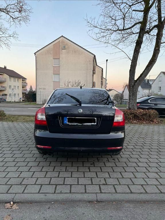 Gebraucht Skoda Octavia Ambiente 160 PS (117 kW) 2009 Schwarz Limousine