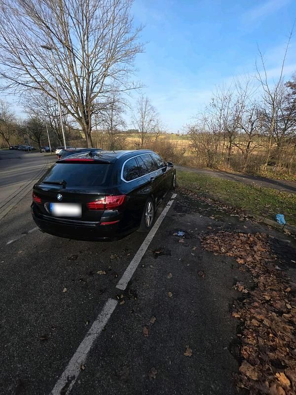 Gebraucht BMW 520 Luxury Line 190 PS (139 kW) 2015 Schwarz Kombi