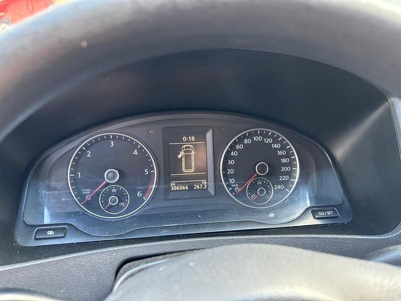 Gebraucht VW Transporter 102 PS (75 kW) 2011 Weiß Van