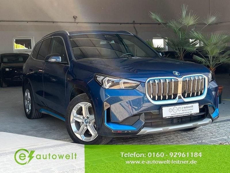 Blau Gebraucht 2023 BMW iX1 xLine SUV | 39.970 € (Superpreis) - Bild 1/4
