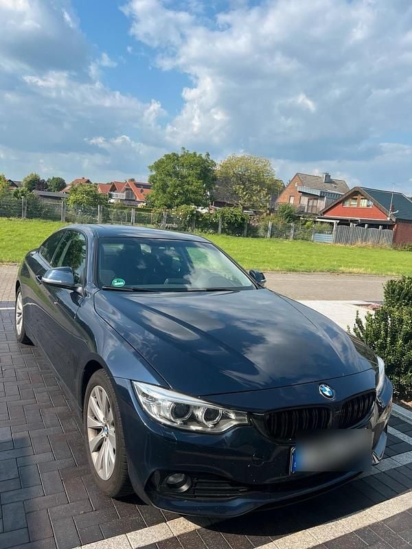 Blau Gebraucht 2014 BMW 420 Sport Line Coupé | 15.500 € (Guter Preis) - Bild 1/4