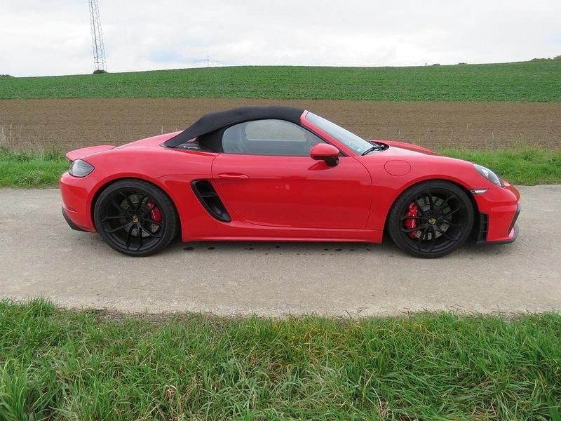 Gebraucht Porsche 718 Spyder 420 PS (308 kW) 2021 Rot Cabrio