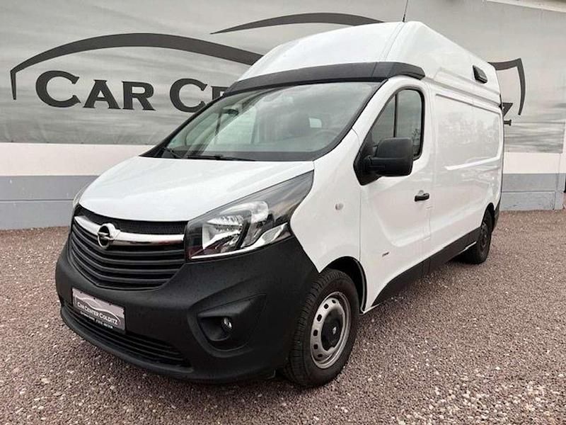 Second-hand Opel Vivaro 145 CP (106 kW) 2017 Alb Monovolum