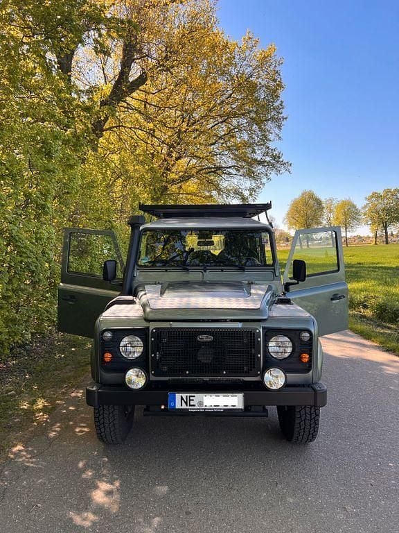 Gebraucht Land Rover Defender 122 PS (89 kW) 2015 Grau SUV