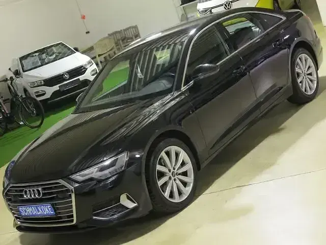 Gebraucht Audi A6 Sport 204 PS (150 kW) 2023 Mythos black Limousine