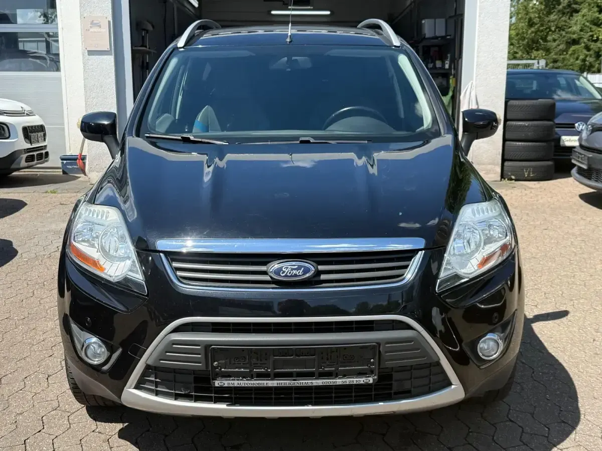 Gebraucht Ford Kuga 136 PS (100 kW) 2009 Schwarz SUV