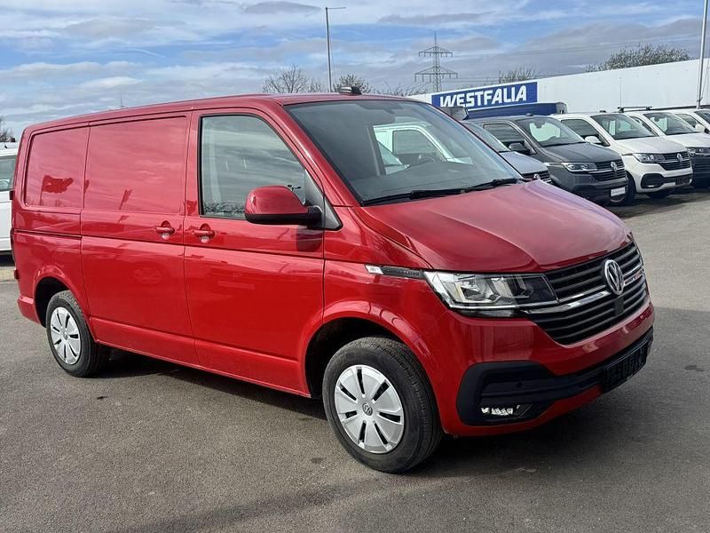 Gebraucht VW T6.1 150 PS (110 kW) 2022 Rot Van