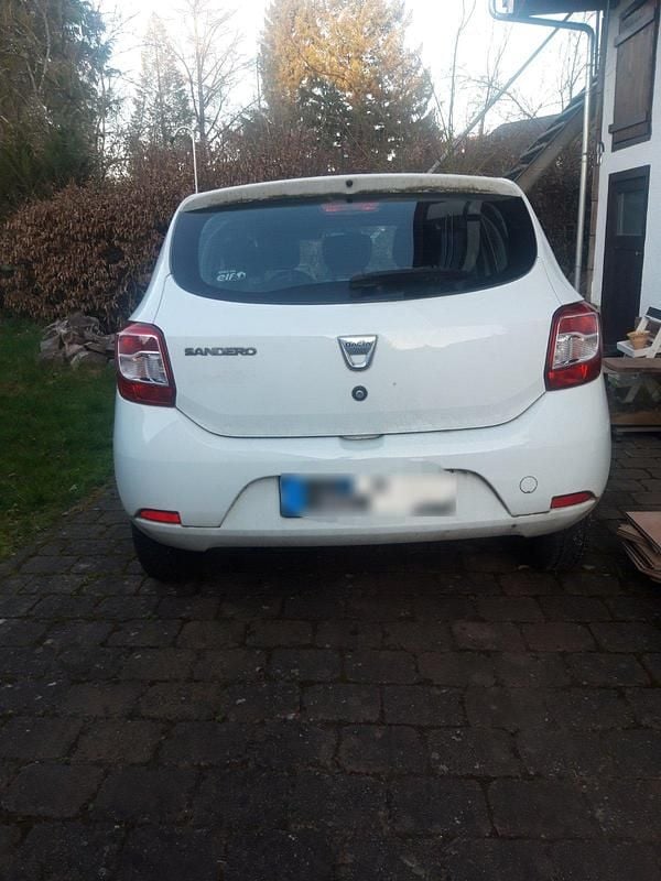 Gebraucht Dacia Sandero 73 PS (53 kW) 2016 Weiß Kleinwagen