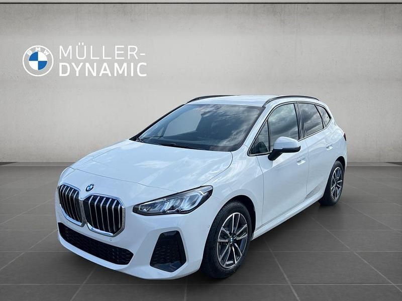 Weiß Gebraucht 2025 BMW 218 Active Tourer M Sport Van / Kleinbus | 34.710 € (Fairer Preis) - Bild 1/4