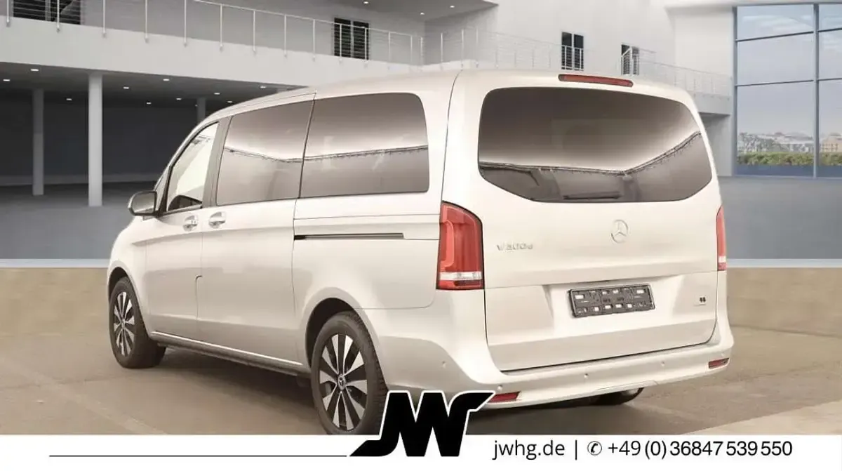 Gebraucht Mercedes V300 Edition 237 PS (174 kW) 2021 Brillantsilber metallic Van / Kleinbus