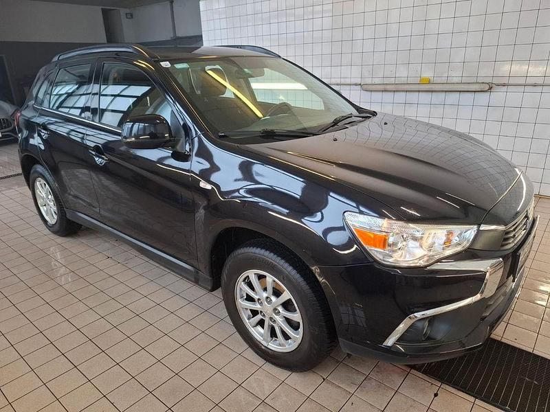 Gebraucht Mitsubishi ASX Top 114 PS (83 kW) 2017 Schwarz SUV