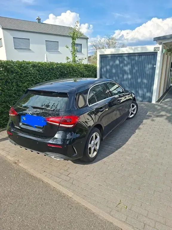 Gebraucht Mercedes A250 Advanced 218 PS (160 kW) 2021 Schwarz Limousine