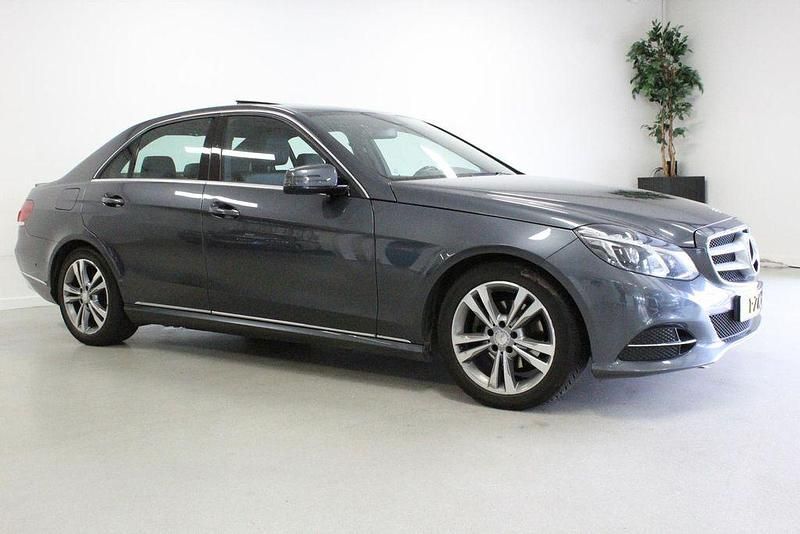 Gebraucht Mercedes E200 Ambition 184 PS (135 kW) 2013 Grau Limousine