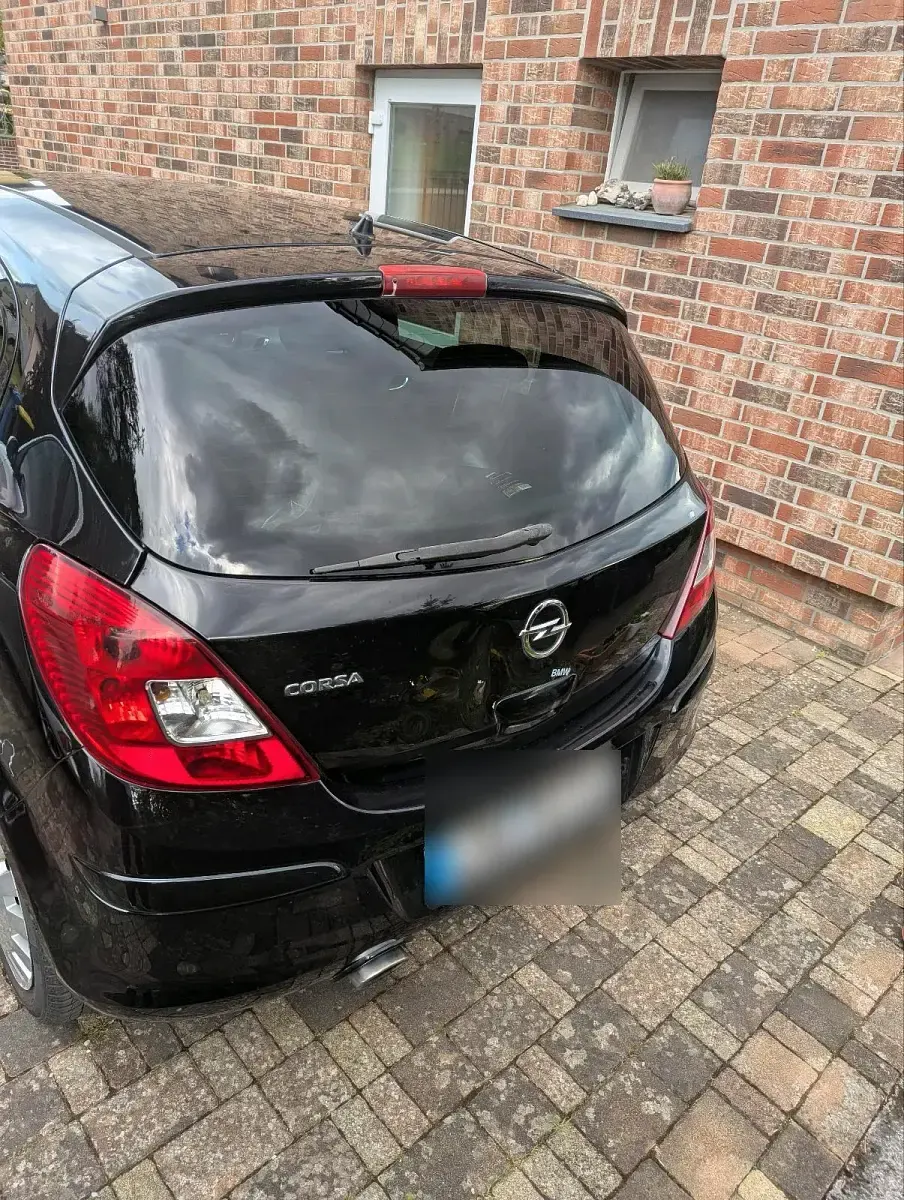 Gebraucht Opel Corsa 87 PS (63 kW) 2011 Schwarz Kleinwagen