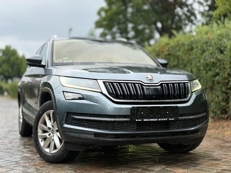 Grau Gebraucht 2017 Skoda Kodiaq Style SUV | 19.499 € (Fairer Preis) - Bild 1/4