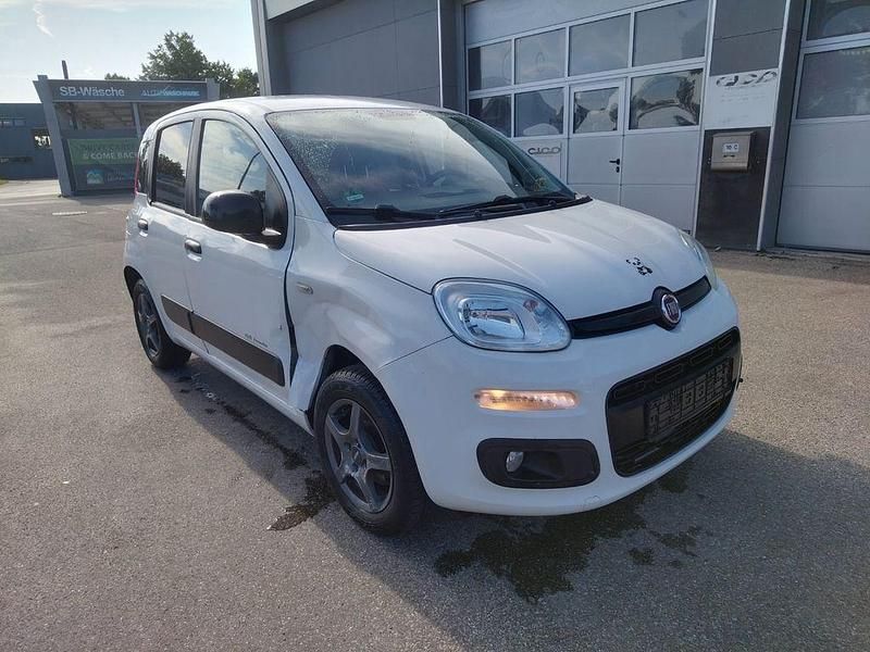 Weiß Gebraucht 2016 Fiat Panda Easy Kleinwagen | 4.950 € (Superpreis) - Bild 1/4