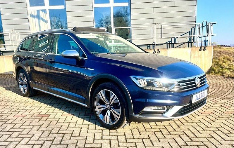 Gebraucht VW Passat Alltrack 239 PS (175 kW) 2017 Night blue Kombi