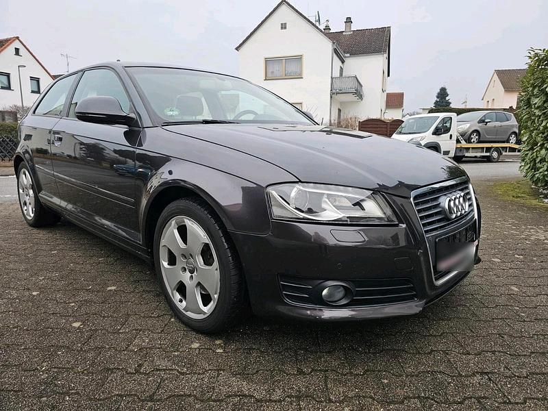 Gebraucht Audi A3 160 PS (117 kW) 2009 Grau Kleinwagen