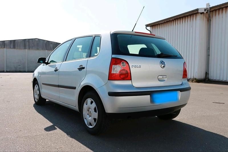 Gebraucht VW Polo 54 PS (39 kW) 2003 Silber Kleinwagen