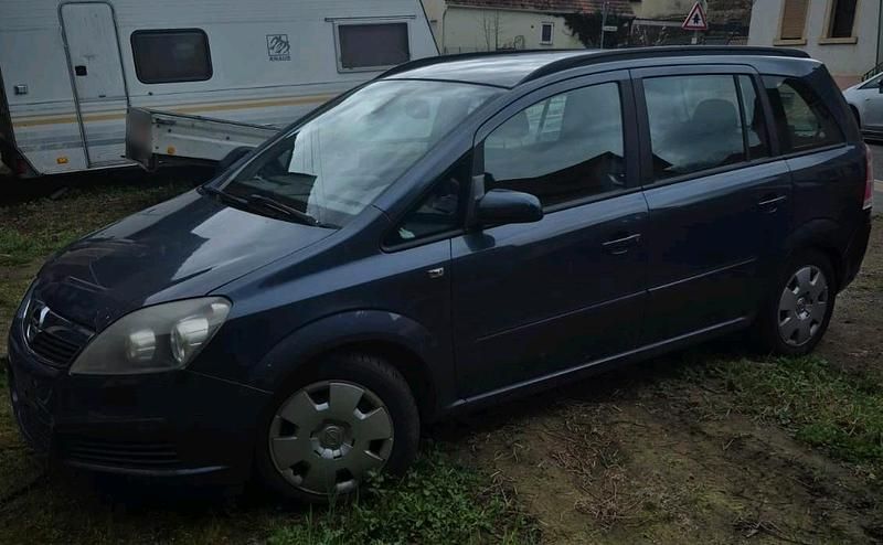 Gebraucht Opel Zafira 140 PS (102 kW) 2006 Grau Van / Kleinbus