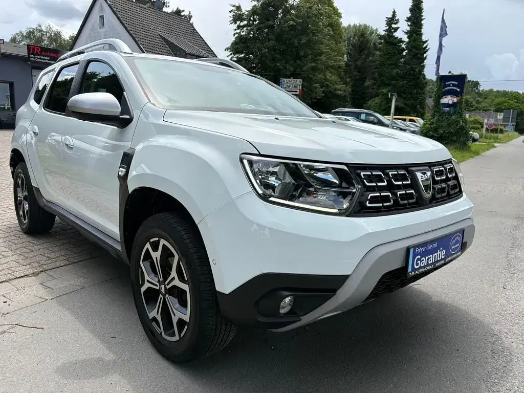 Gebraucht Dacia Duster Prestige 114 PS (83 kW) 2019 Weiß SUV