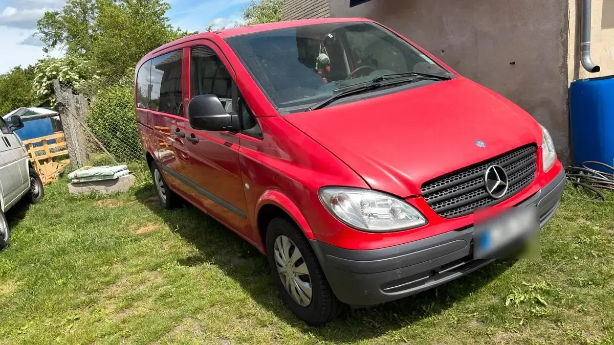 Gebraucht Mercedes Vito 109 PS (80 kW) 2003 Rot Van