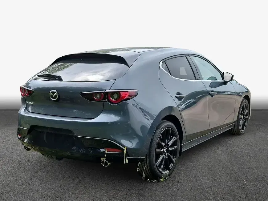 Neu Mazda 3 Homura-Line 140 PS (102 kW) 2025 Polymetal grau metallic Limousine