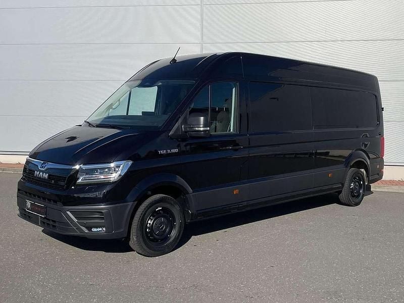Deep black perleffekt Neu 2025 MAN TGE Van | 59.490 € (Teuer) - Bild 1/4