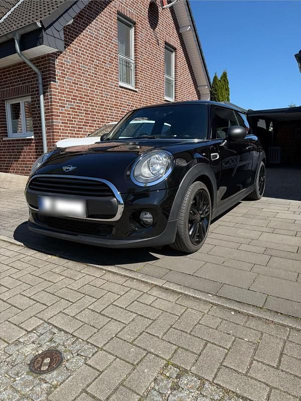 Usata Mini ONE 75 CV (55 kW) 2017 Nero Utilitaria